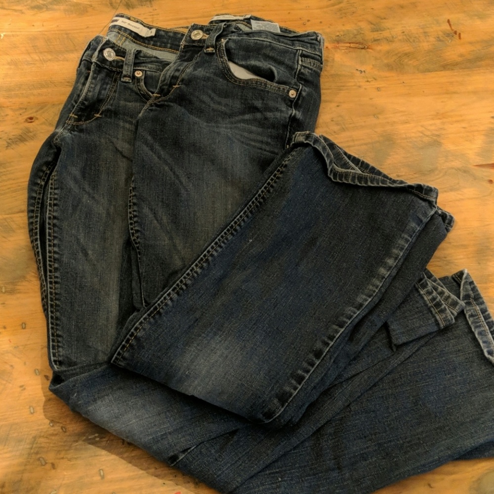 Bundle of 2 pr Levi 518 boot cut juniors jeans